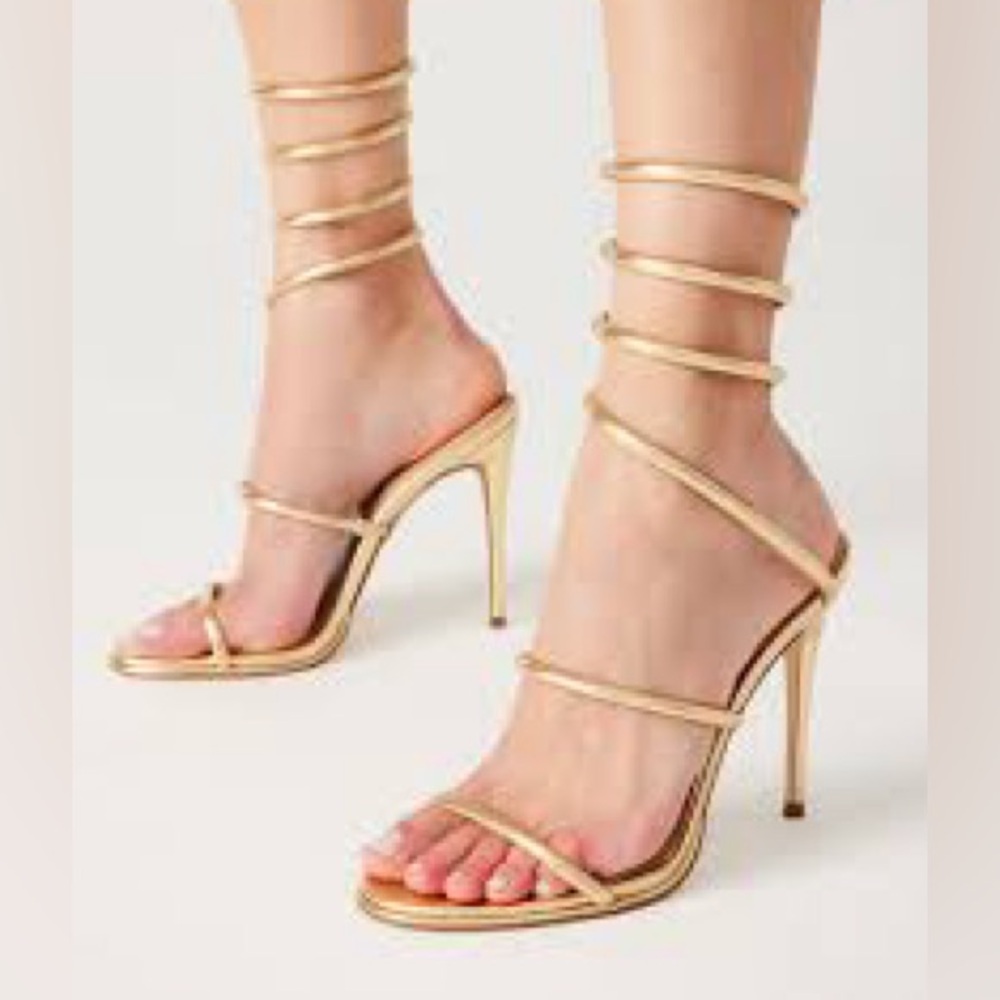 Steve Madden Exotica Ankle Wrap Sandal in Gold Metallic - 5.5